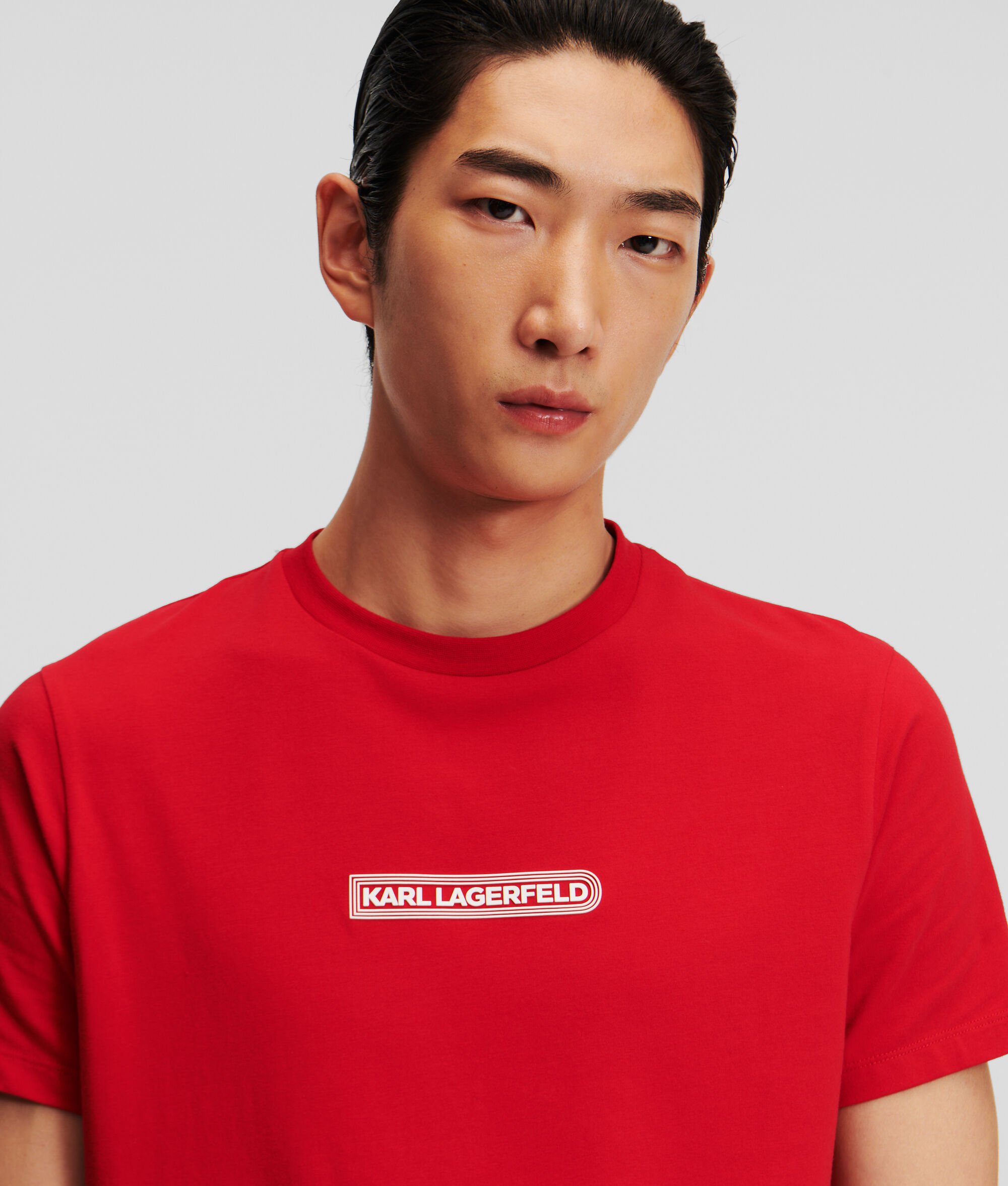 (image for) Luxurious ROUND-NECK T-SHIRT